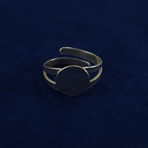 ΔΑΧΤΥΛΙΔΙ ΜΕ ΒΑΣΗ ΑΣΗΜΙ 925 ΔΑΧΤΥΛΙΔΙ ΜΕ ΒΑΣΗ ΑΣΗΜΙ 925