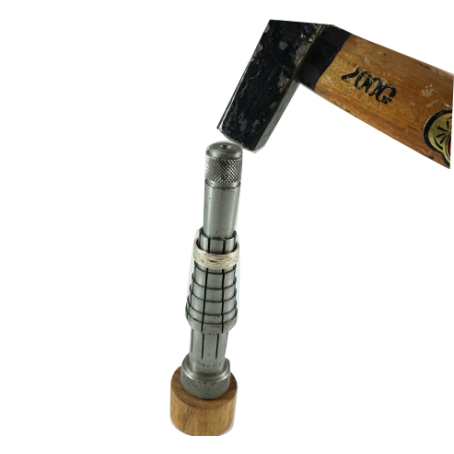 ΕΡΓΑΛΕΙΟ ΑΝΟΙΓΜΑΤΟΣ ΔΑΧΤΥΛΙΔΙΩΝ ΜΕ ΧΤΥΠΗΜΑ