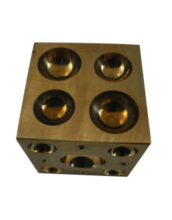 ΖΑΡΙ ΜΠΡΟΥΝΖΙΝΟ ΜΕ ΣΧΕΔΙΑ