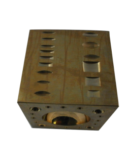 ΖΑΡΙ ΜΠΡΟΥΝΖΙΝΟ ΜΕ ΣΧΕΔΙΑ