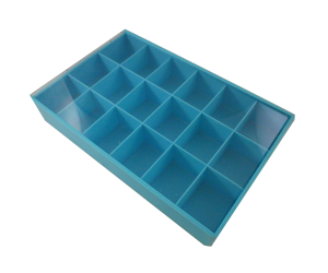 ΚΑΣΕΤΙΝΑ ΠΛΑΣΤΙΚΗ ΜΕ 18 ΧΩΡΙΣΜΑΤΑ